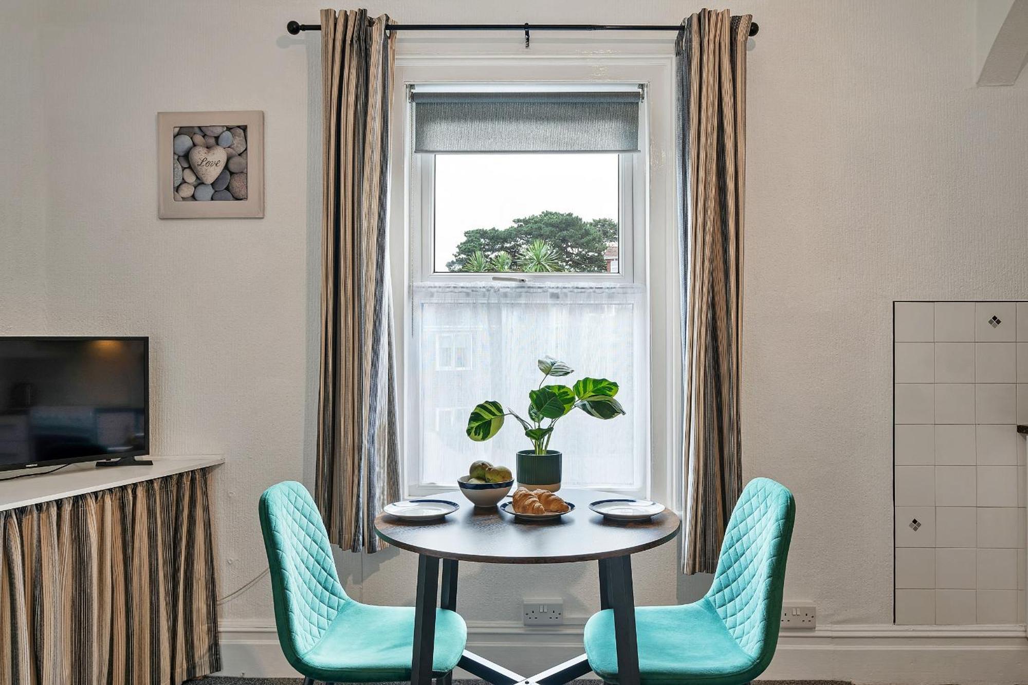 Finest Retreats - Atherfield Apartments No 6 - Tree Tops Paignton Dış mekan fotoğraf